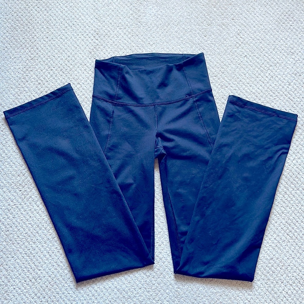 NEW Under Armour high rise athletic straight leg women pants/leggings. Black XS